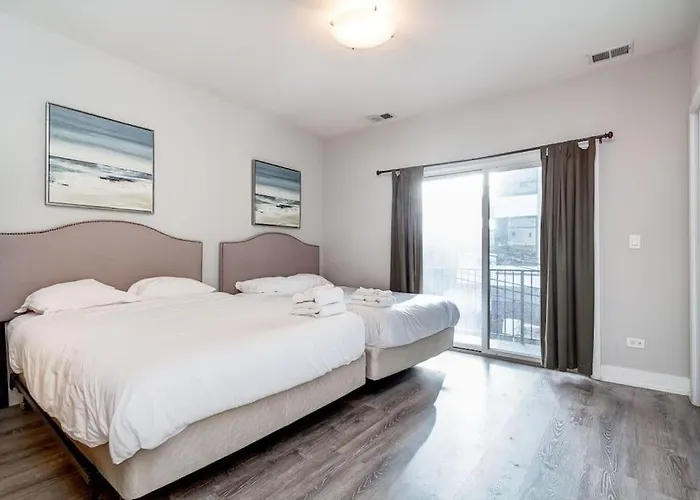 Cozy Beautiful Downtown Unit Chi In Prime River North Location Near Mag Mile - 1 Chicago