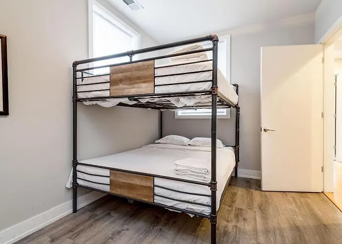 Cozy Beautiful Downtown Unit Chi In Prime River North Location Near Mag Mile - 1 *